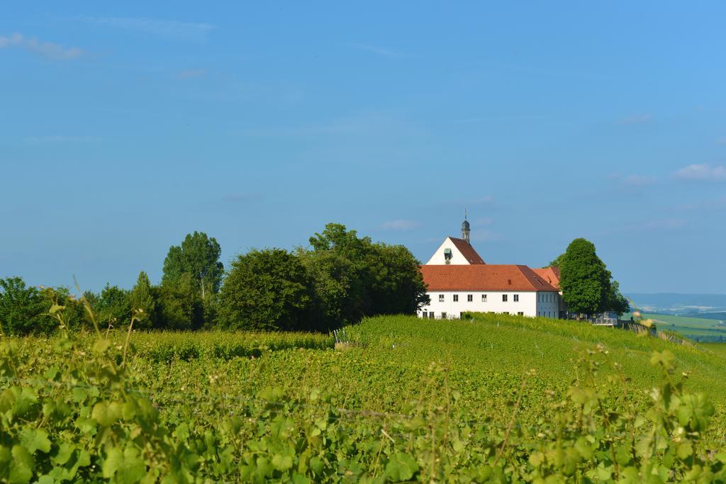 Vogelsburg Hotel Escherndorf Buitenkant foto