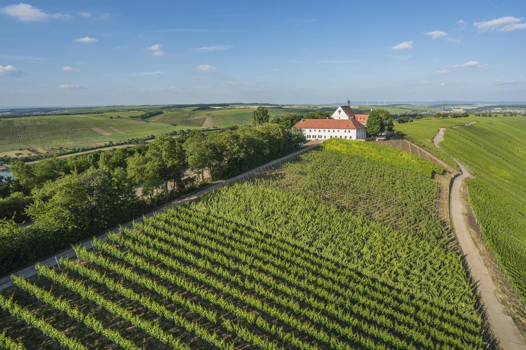 Vogelsburg Hotel Escherndorf Buitenkant foto