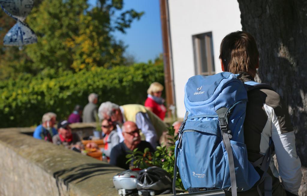 Vogelsburg Hotel Escherndorf Buitenkant foto