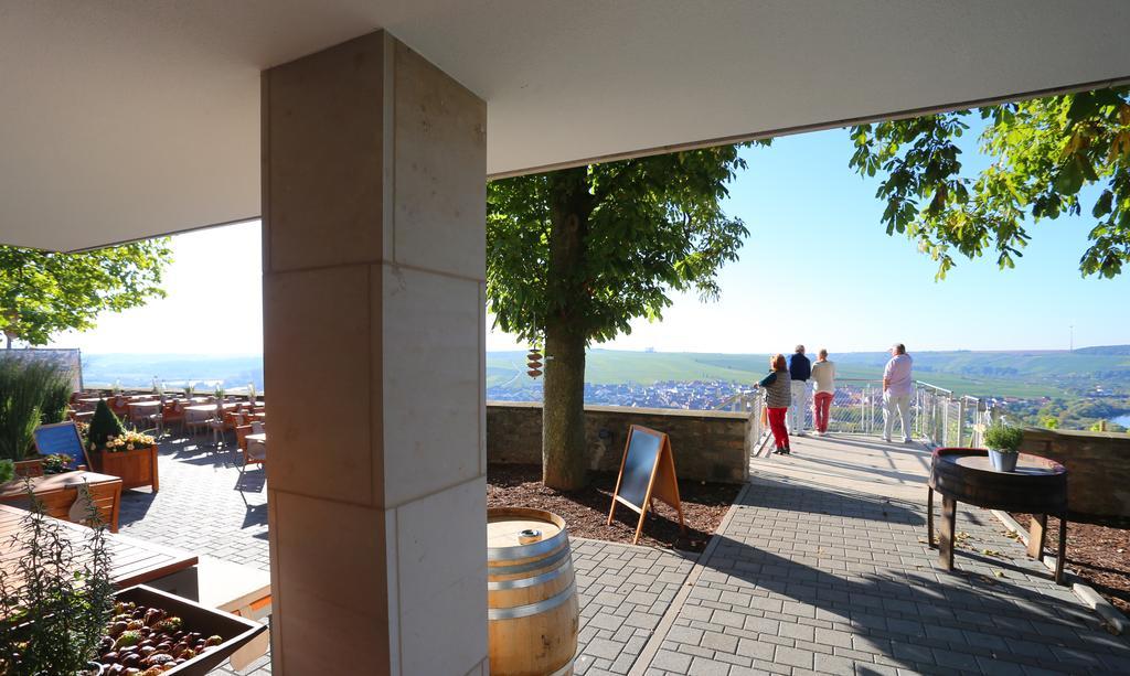 Vogelsburg Hotel Escherndorf Buitenkant foto